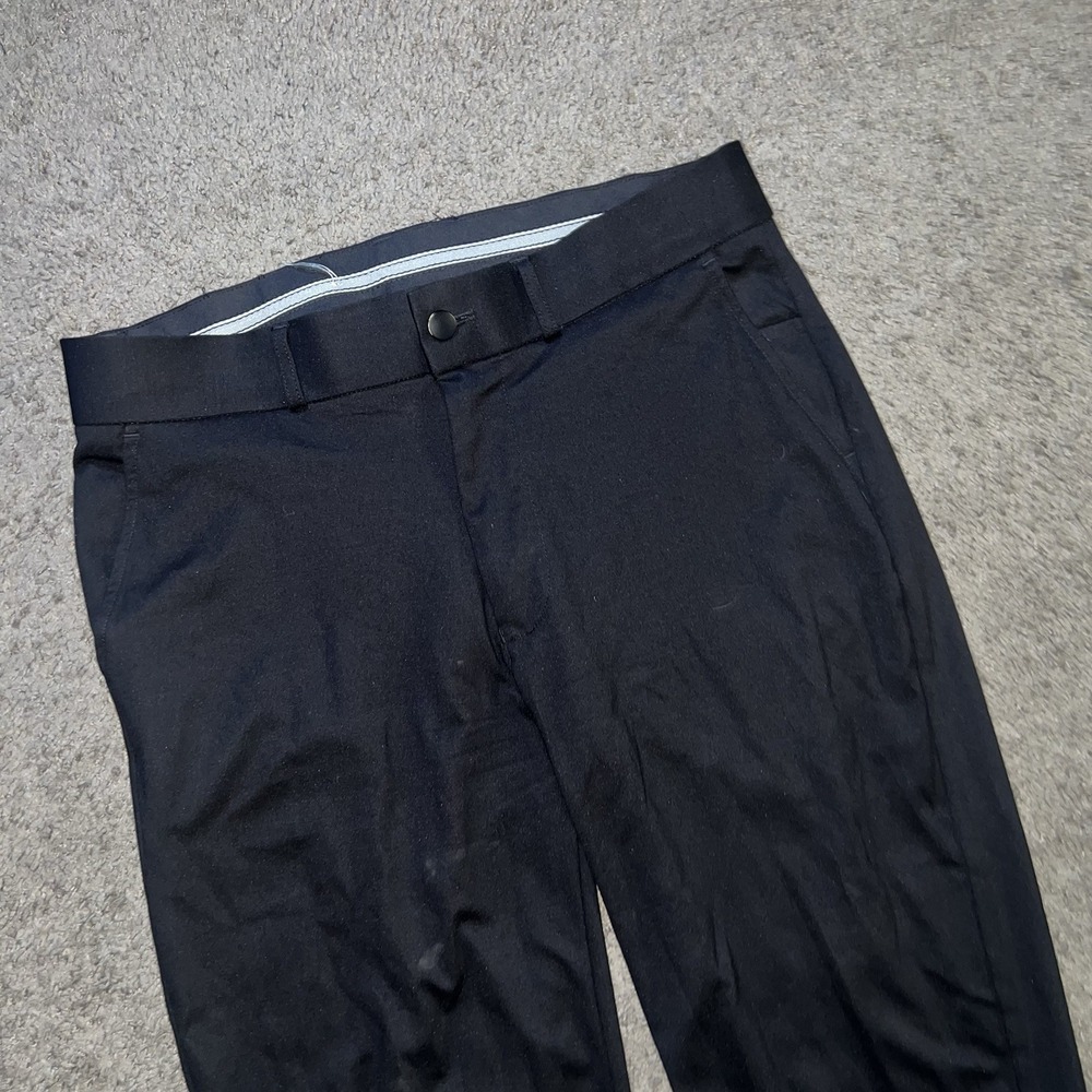 State & Liberty Tech Pants Men 30x30 Chinos Athletic Fit 4-Way Stretch Black‎